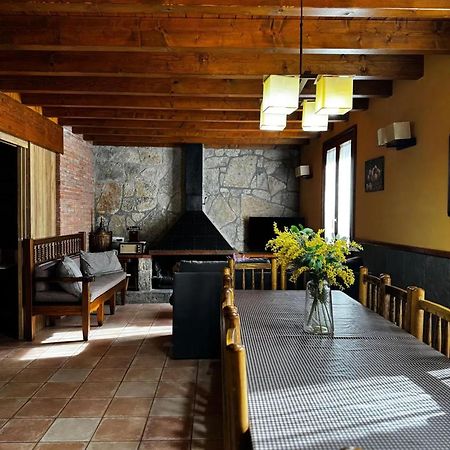 Spacious House In Ogassa With Terrace And Bbq Eksteriør billede