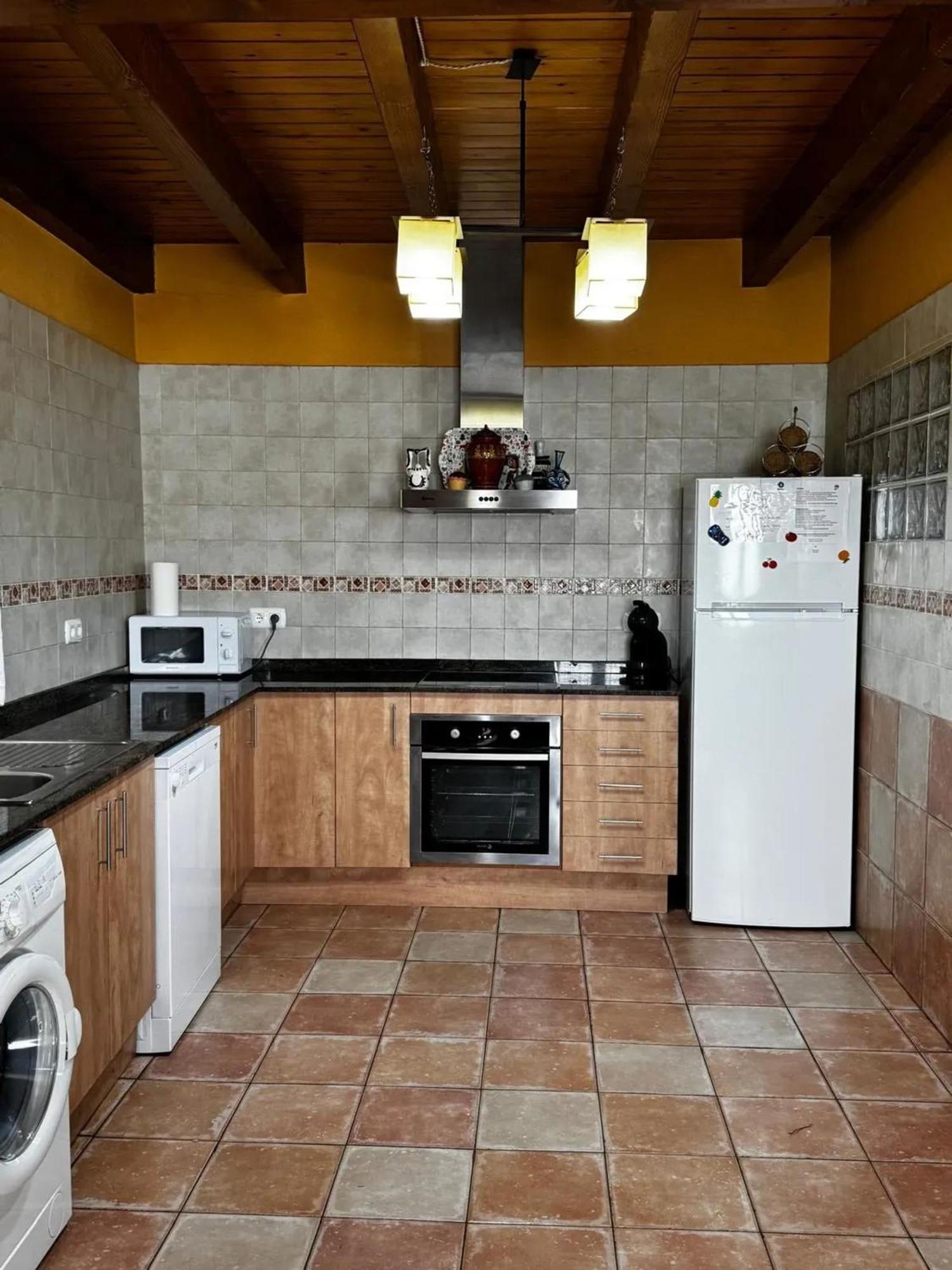 Spacious House In Ogassa With Terrace And Bbq Eksteriør billede